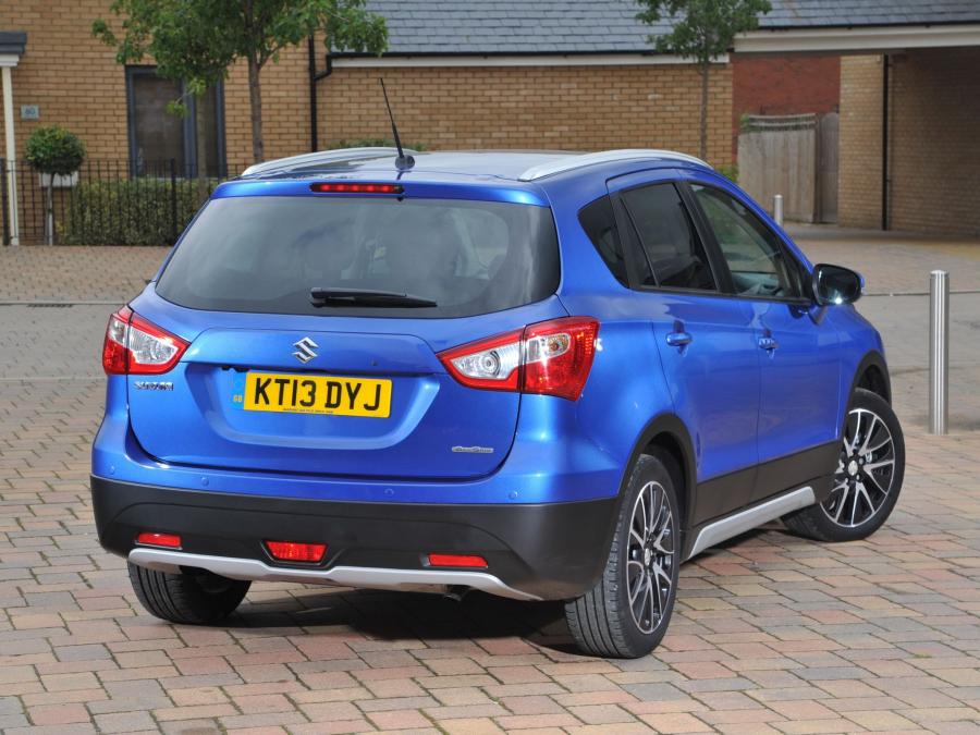  Suzuki SX4 S-Cross 2013 года  (UK) (фото 17 из 19)